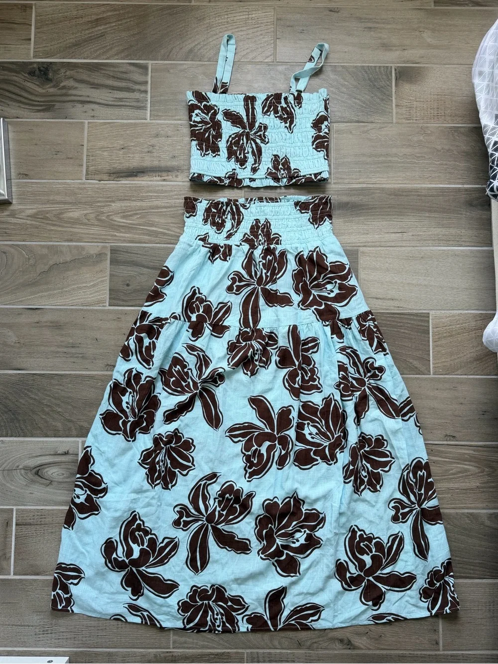 Coastal Boho Paper Heart Blue & Brown Floral Smocked Two-Piece Set size M